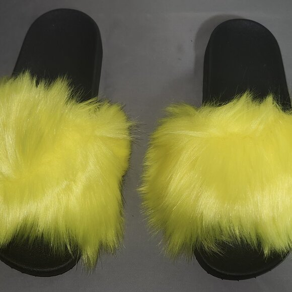 Ladies Yellow Slippers - Picture 1 of 4